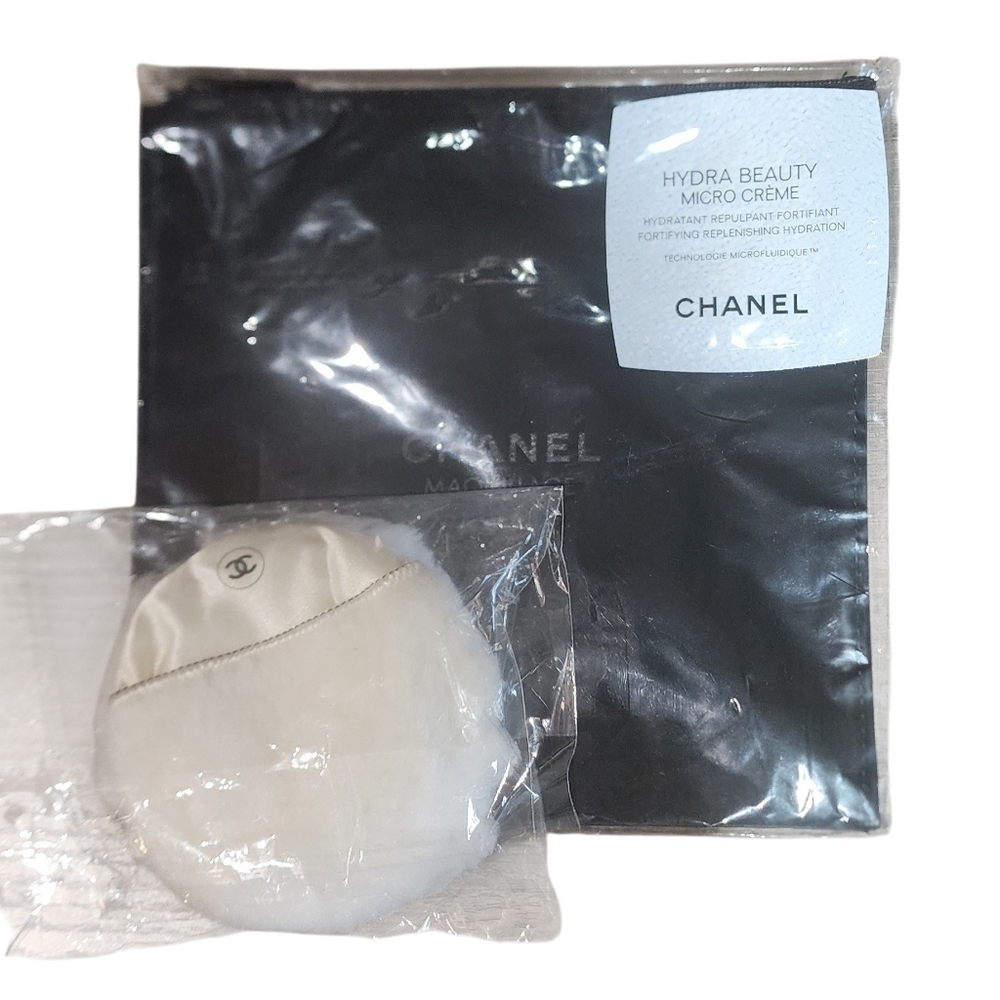 CHANEL Hydra Beauty Micro Crème with White Applicator